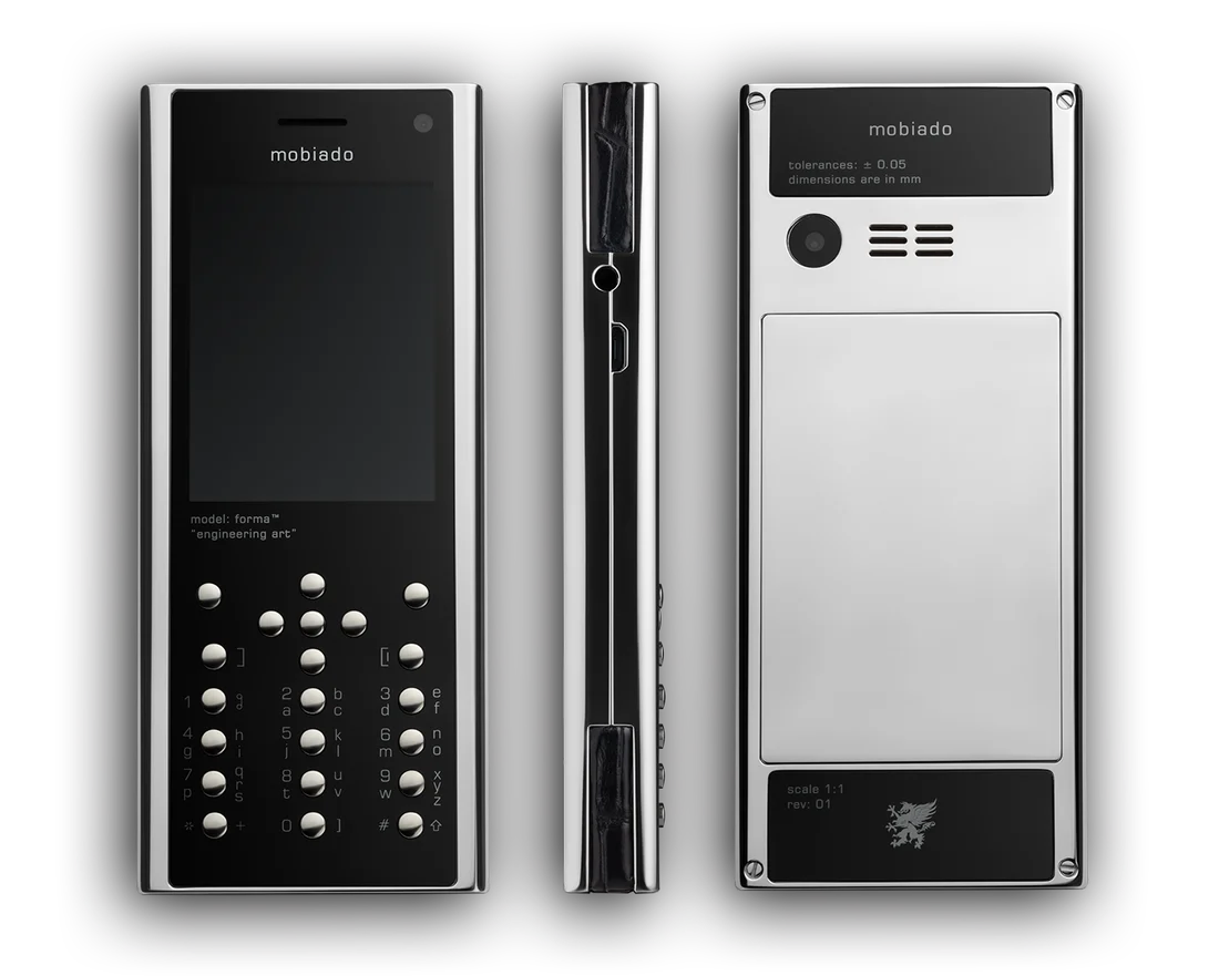 Mobiado Steel Black, front, side and back views.
